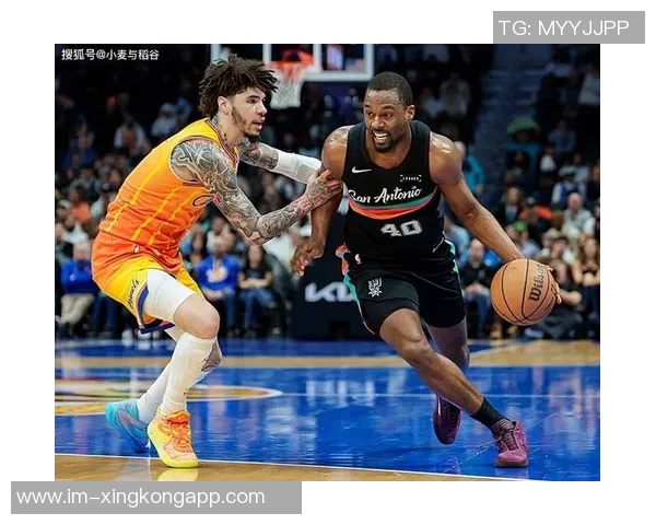 普尔战旧主表现平平替补出场12分钟未能得分仅贡献1助攻3失误4犯规