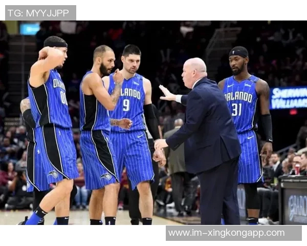 鲍威尔表现出色三分精准罚球稳定助力球队争胜